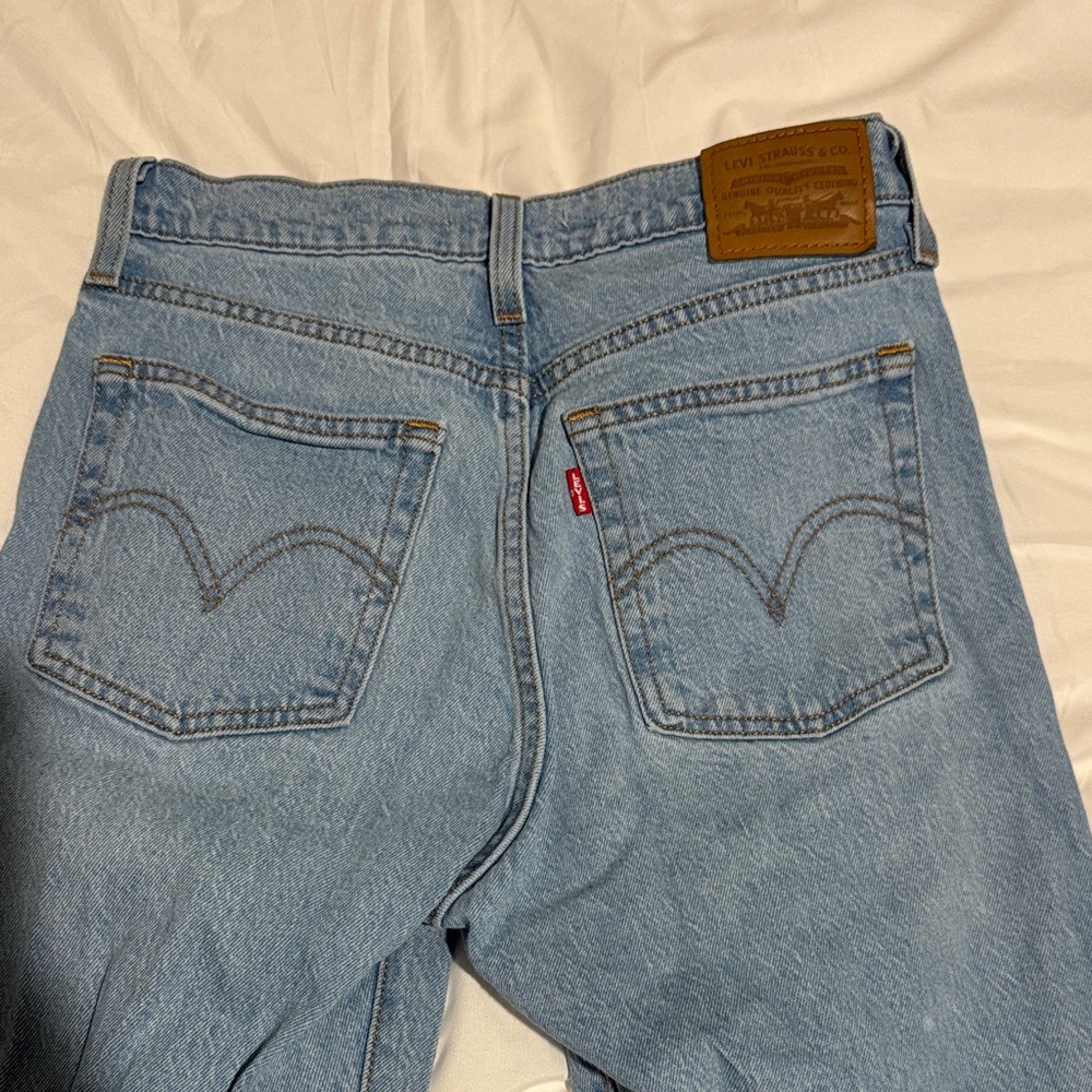 Levi Wedgie straight size 26 waist